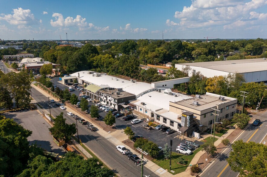 More Photos Of 933 Louise Ave, Charlotte Storefront For Lease