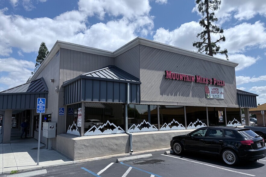 Primary Photo Of 1055 E Herndon Ave, Fresno Unknown For Lease