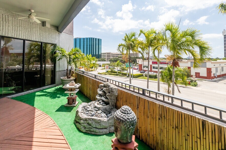 More Photos Of 2151 E Commercial Blvd, Fort Lauderdale Medical For Lease