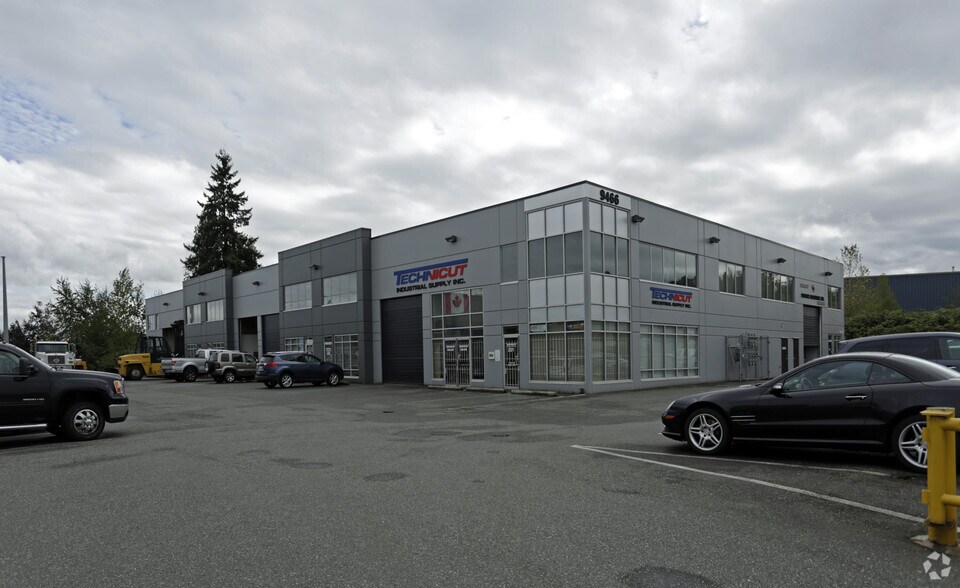 More Photos Of 9466 189th St, Surrey Showroom For Sale