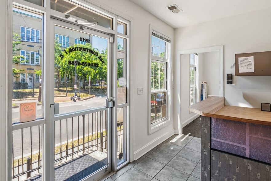 More Photos Of 1512 Marion Barry Ave SE, Washington Office For Sale