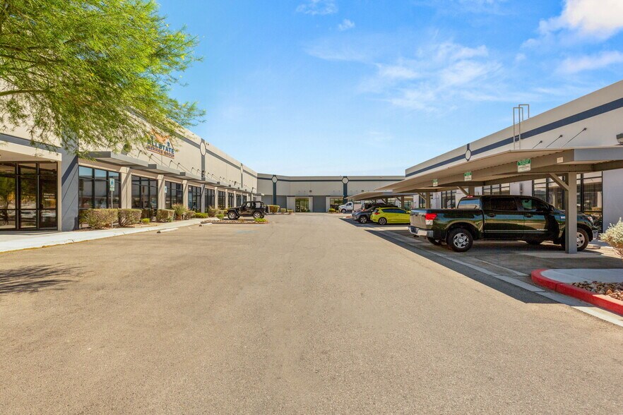 More Photos Of 4570 W Post Rd, Las Vegas Showroom For Lease