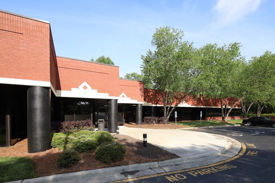 More Photos Of 2000 Aerial Center Pky, Morrisville Unknown For Lease