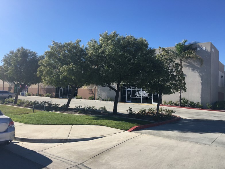 More Photos Of 41705 Elm St, Murrieta Warehouse For Lease
