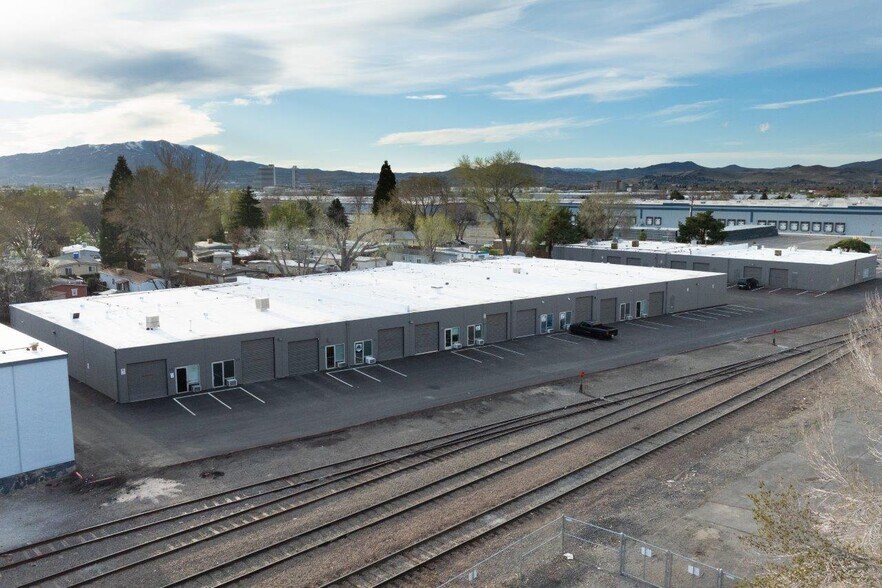 More Photos Of 755 E Greg St, Sparks Light Distribution For Lease