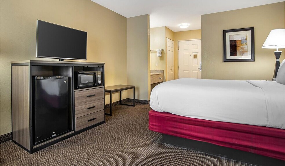 More Photos Of 5041 Academy Ln, Bessemer Hotel For Sale