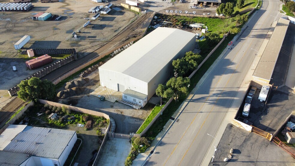 More Photos Of 151-161 Airport Rd, King City Warehouse For Sale