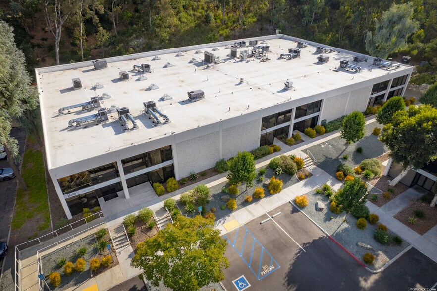 More Photos Of 16744-16772 W Bernardo Dr, San Diego Unknown For Lease