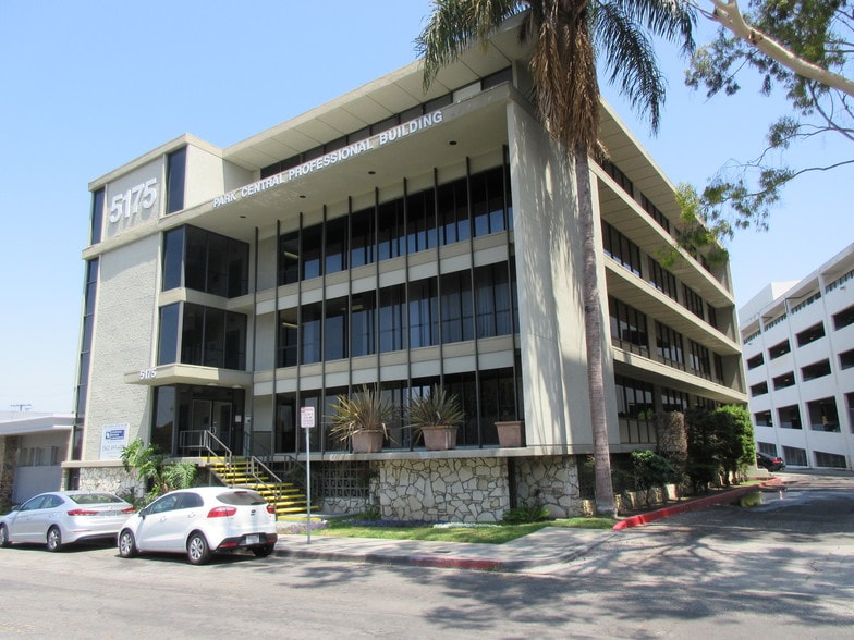 More Photos Of 5175 E Pacific Coast Hwy, Long Beach Medical For Lease