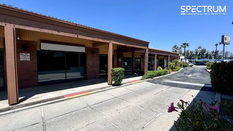 More Photos Of 17648-17656 Ventura Blvd, Encino Unknown For Lease