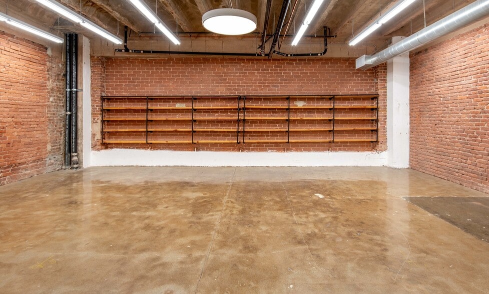 More Photos Of 731 S Broadway, Los Angeles Loft Creative Space For Sale