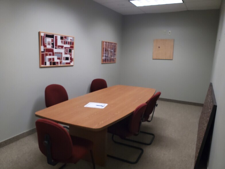More Photos Of 3347 W 12th St, Erie Office For Lease
