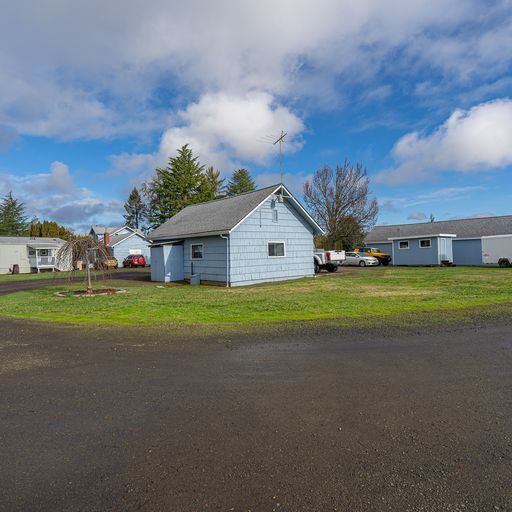 More Photos Of 720 NE Granger Ave, Corvallis Manufacturing For Sale