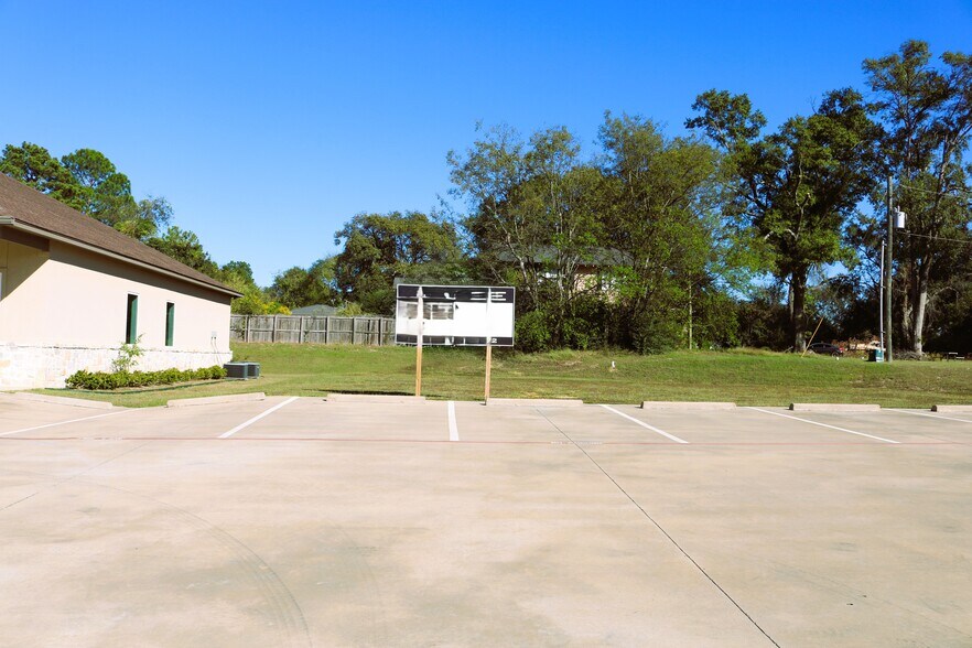 More Photos Of 359 N Cypress St, Gilmer Land For Sale