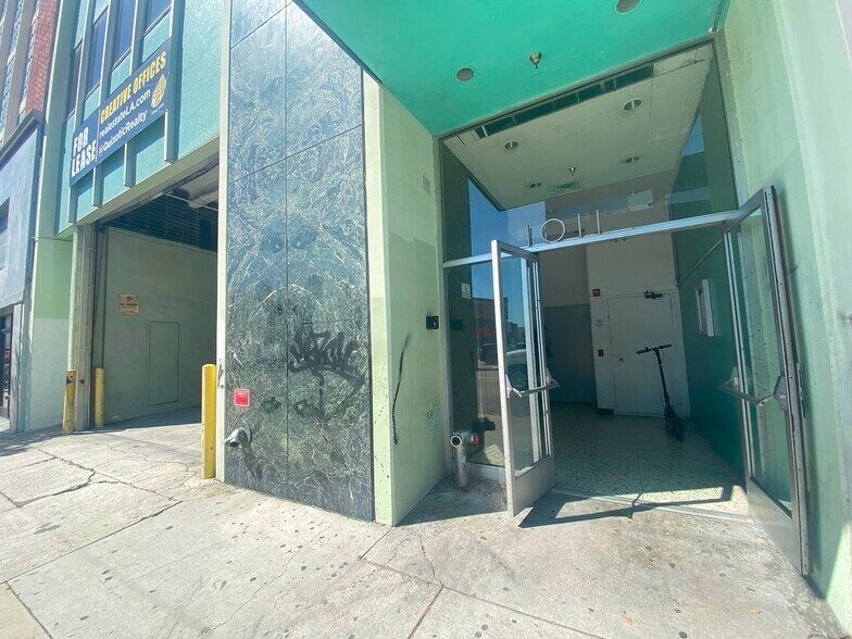 More Photos Of 1011 S Los Angeles St, Los Angeles Loft Creative Space For Lease
