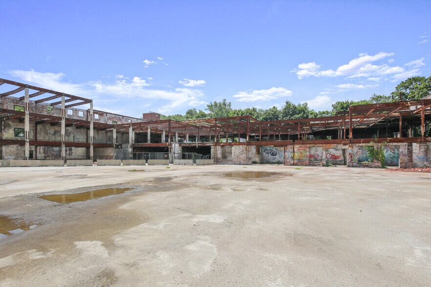 More Photos Of , Uxbridge Unknown For Sale