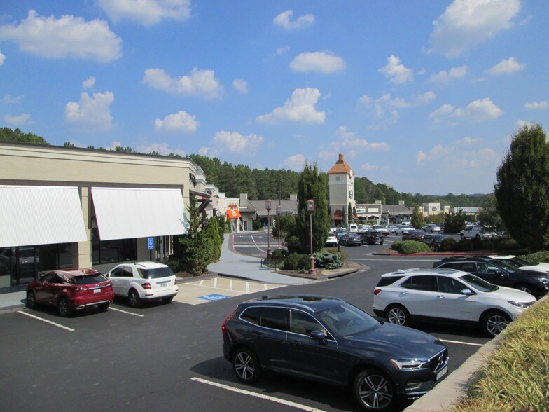 More Photos Of 1560 Holcomb Bridge Rd, Roswell Medical For Sale