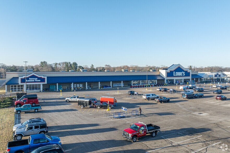 More Photos Of 2035 E Sherman Blvd, Muskegon Unknown For Lease