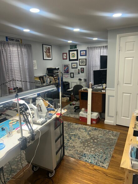More Photos Of 1647 Post Rd, Warwick Freestanding For Sale