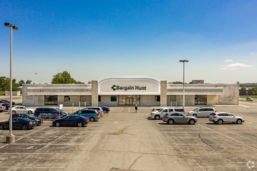 More Photos Of 8336 Springboro Pike, Miamisburg General Retail For Lease