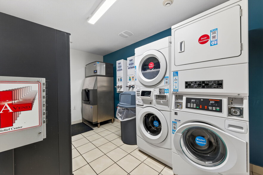 More Photos Of 1901 Broadcast St, Gastonia Hotel For Sale