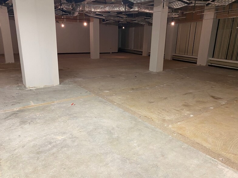 More Photos Of 466 Main St, New Rochelle Medical For Lease