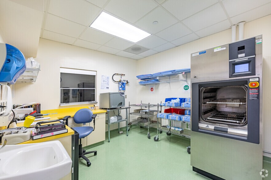 More Photos Of 14-01 Broadway, Fair Lawn Medical For Lease