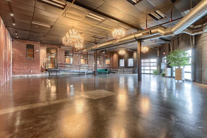 More Photos Of 124 N. 5th Street, Lebanon Warehouse For Sale