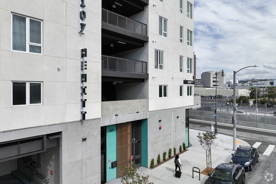 More Photos Of 107 S Hewitt St, Los Angeles Apartments For Lease