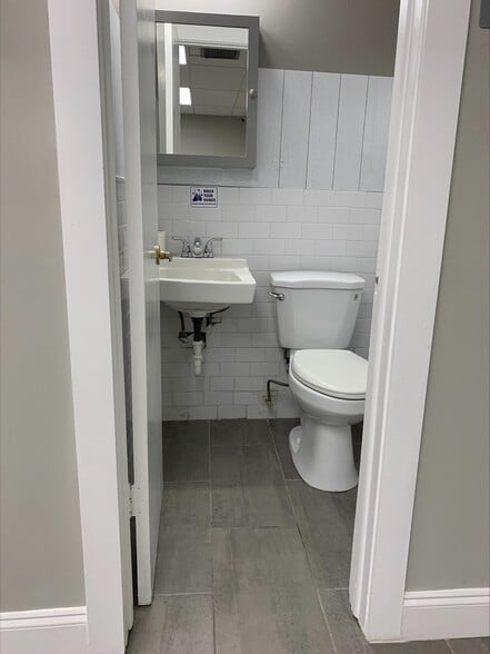 More Photos Of 2333 N State Road 7, Margate Medical For Lease