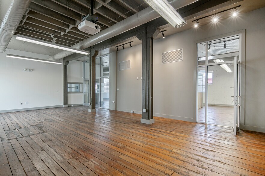 More Photos Of 159 Maxwell St, Fayetteville Office Residential For Sale