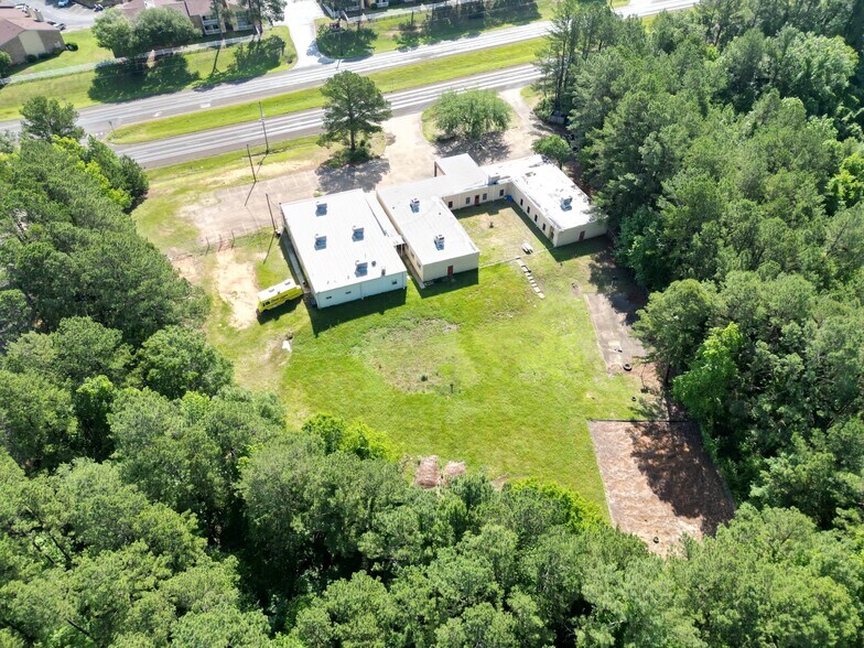 More Photos Of 2455 N Eastman Rd, Longview Schools For Sale