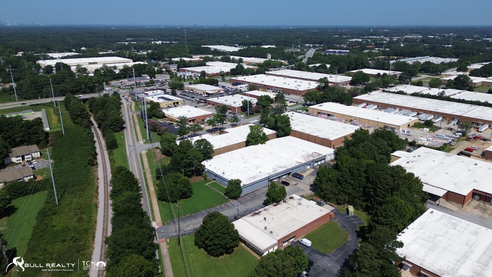 More Photos Of 5530 E Ponce De Leon Ave, Stone Mountain Distribution For Lease