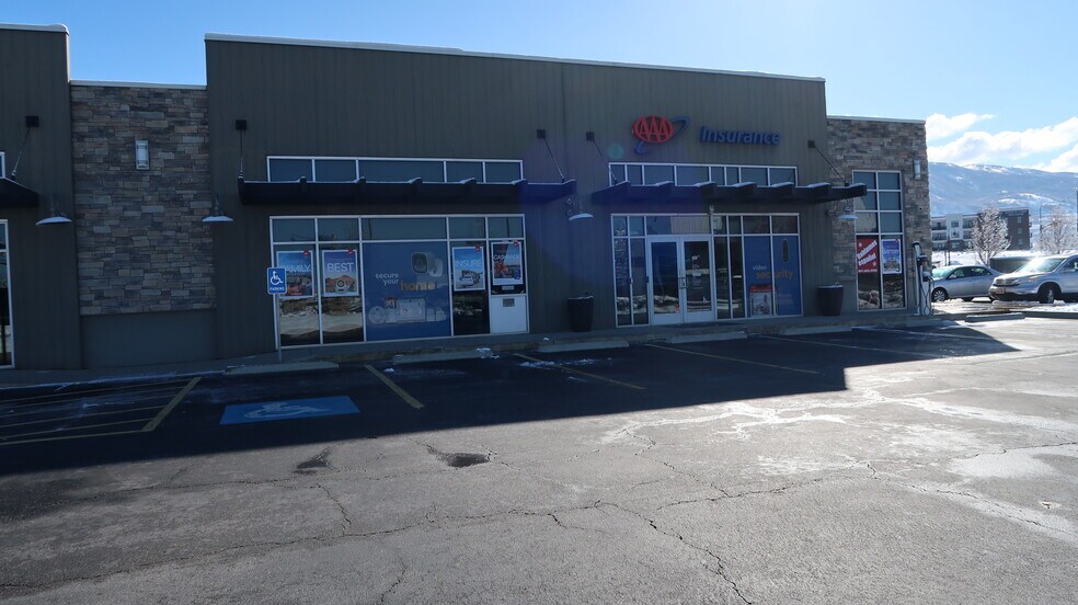 More Photos Of 1067 Grand Ave, Farmington Storefront Retail Office For Sale