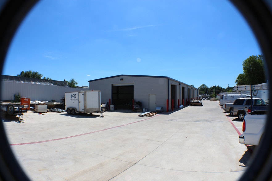 More Photos Of 618 S Belt Line Rd, Irving Office For Lease