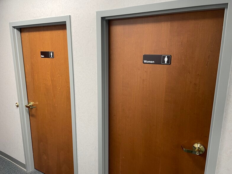 More Photos Of 97 Thomas Johnson Dr, Frederick Office For Sale