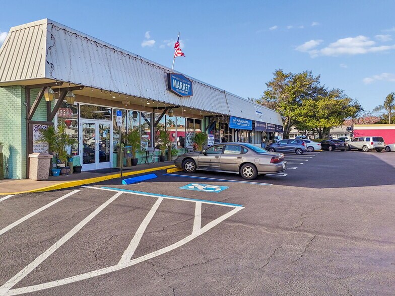 More Photos Of 510-520 Indian Rocks Rd, Largo Unknown For Lease