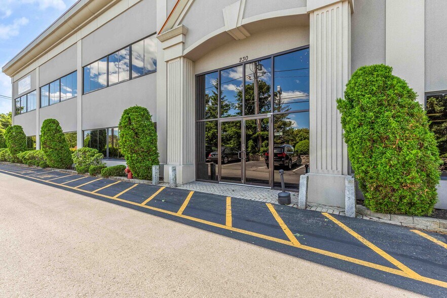 More Photos Of 230 North St, Danvers Medical For Lease