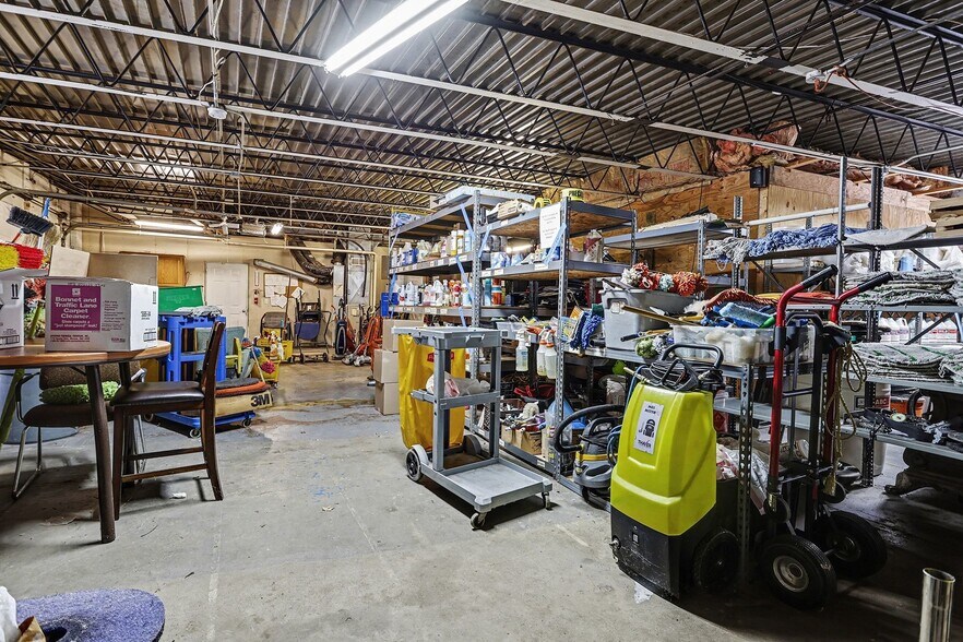 More Photos Of 1240 Pipestone Rd, Benton Harbor Office For Sale