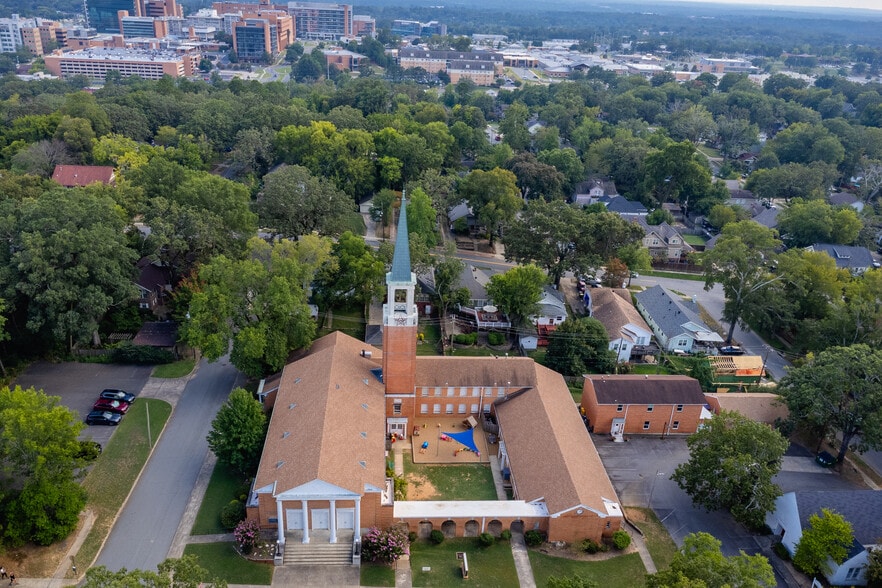 More Photos Of 4401 Woodlawn Dr, Little Rock Religious Facility For Sale