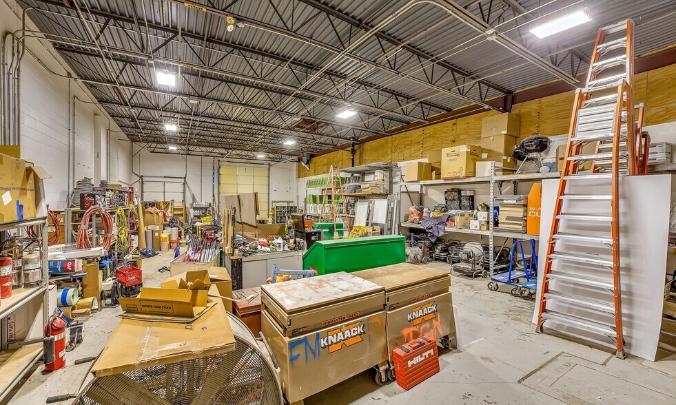 More Photos Of 22 Colt Ct, Ronkonkoma Warehouse For Sale