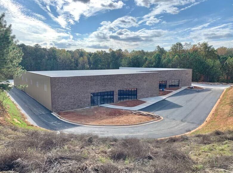 Primary Photo Of 1325 Calvary Creek Pky SW, Gainesville Showroom For Lease