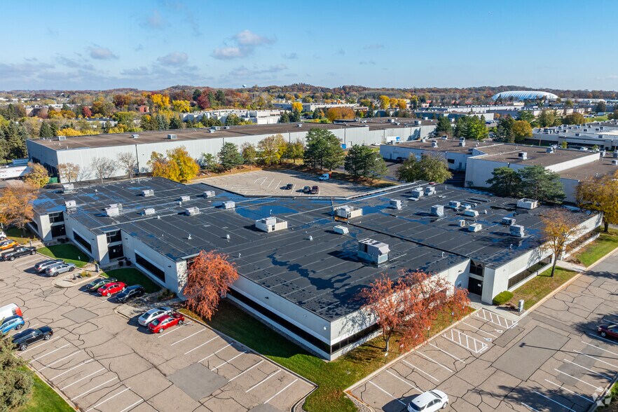 More Photos Of 10120-10140 W 76th St, Eden Prairie Flex For Lease
