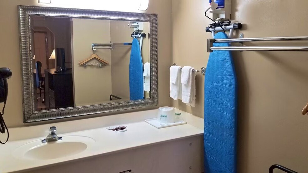 More Photos Of 2605 S Range Ave, Denham Springs Hotel For Sale