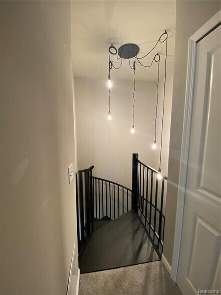 More Photos Of 1251 E Woodward Heights Blvd, Hazel Park Apartments For Sale
