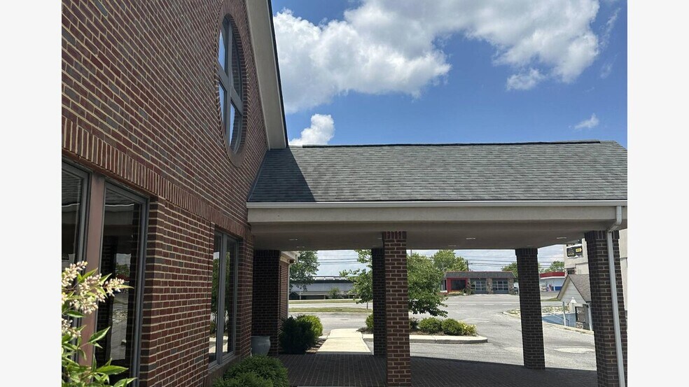 More Photos Of 3645 S Main St, Blacksburg Storefront Retail Office For Sale