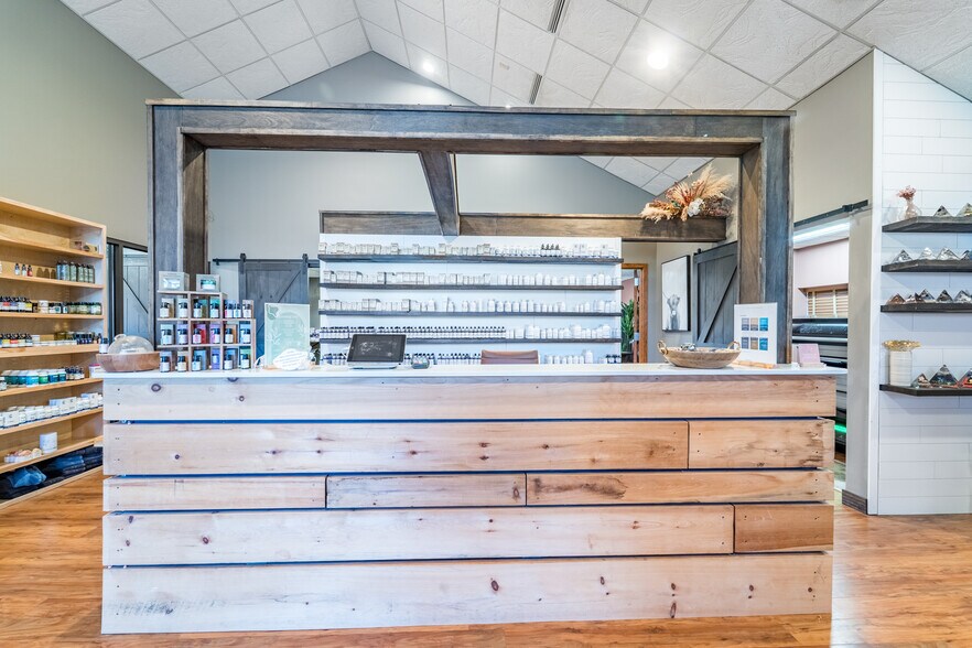 More Photos Of 7505 Stone Ridge Dr, Weston Medical For Sale