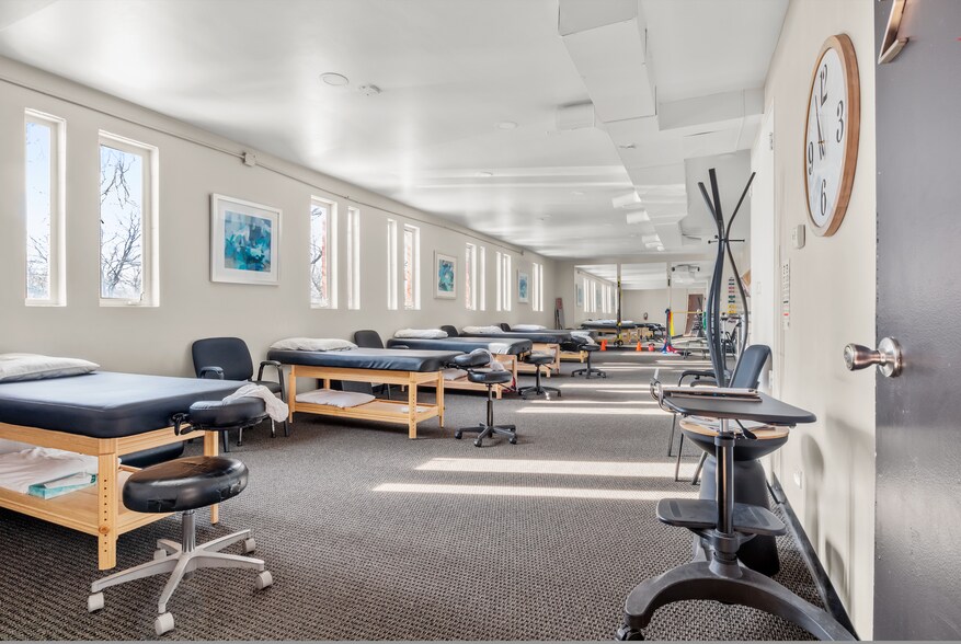 More Photos Of 1550 S Pearl St, Denver Medical For Sale