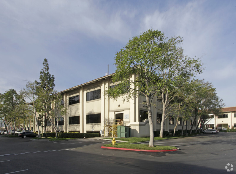 Primary Photo Of 3380 Central Expy, Santa Clara Research And Development For Lease