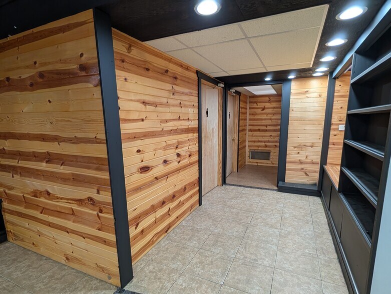 More Photos Of 26-30 W Stephenson St, Freeport General Retail For Sale